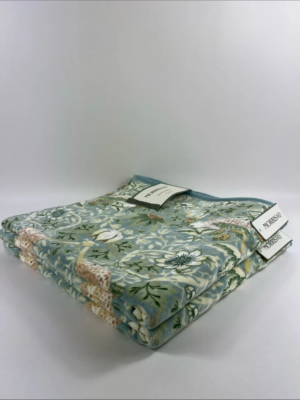 William Morris Co Bath Towels Strawberry Thief Green Velour 2 Pc Set NEW